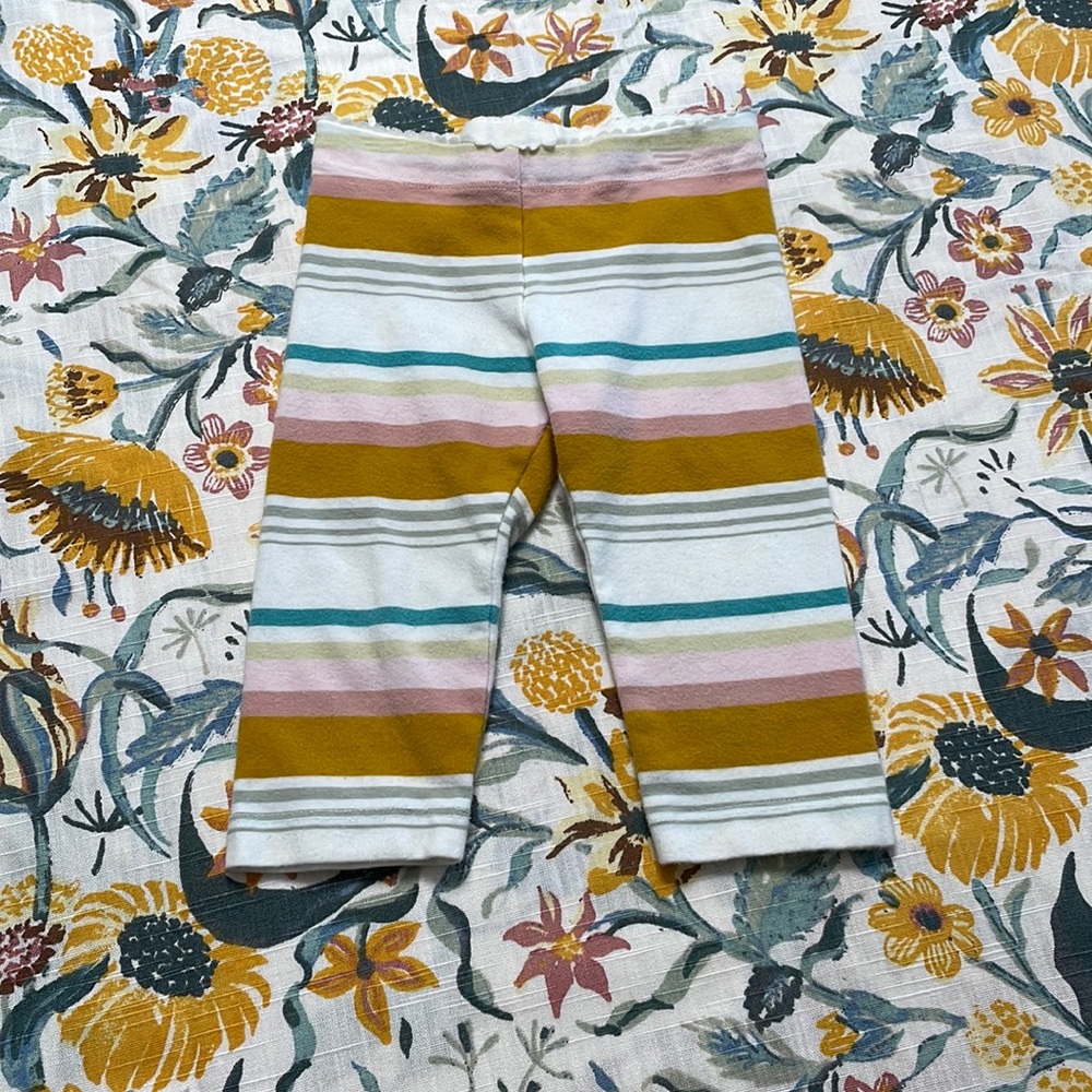 Tea Collection capri leggings